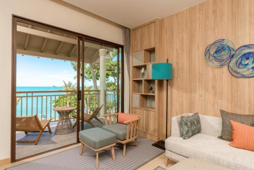 520236586 Holiday Inn Resort Samui Bophut Beach by IHG