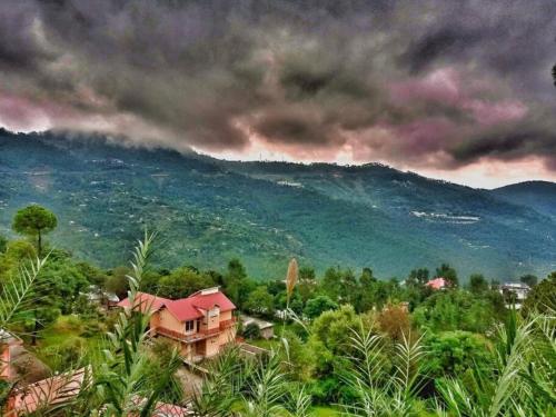 Roof Top Resort, Murree
