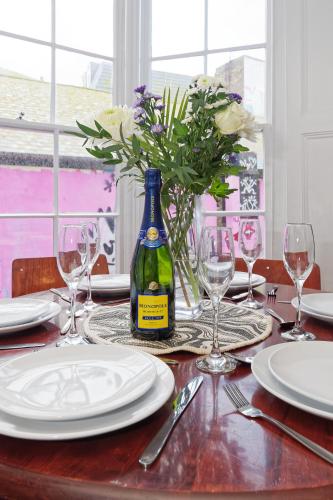 Second Nest Margate Four Bedroom Apartment - Margate