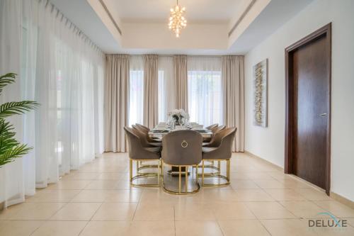 Luxury 3BR Villa with Assistant Room at Alvorada 4 Arabian Ranches by Deluxe Holiday Homes, Dubái (foto 2)