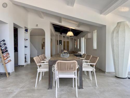 Villa Ormarine, vue exceptionnelle sur la baie de Cannes et le Mercantour