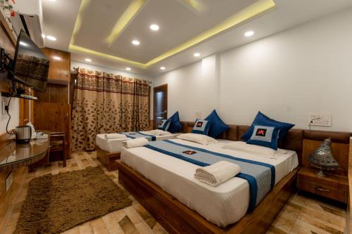 Deluxe Triple Room