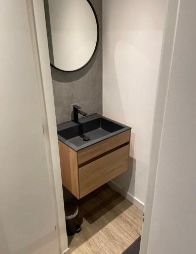 Bathroom, sfeervol monumentaal pand in Statenkwartier