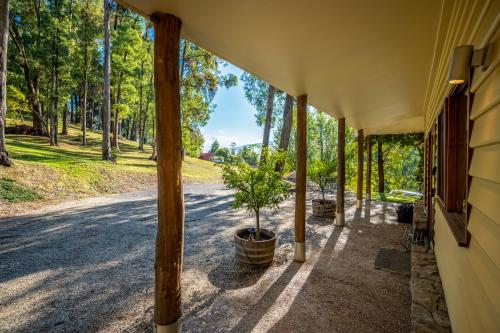 Kert, Centenary Heights in Wandiligong