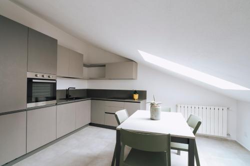 Aosta Holiday Apartments - Monte Solarolo 5