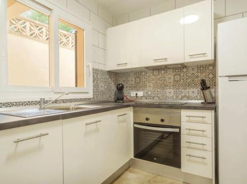 2 bedrooms, 4 beds