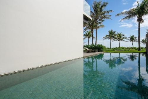 Swimmingpool, Villa ocean view and apartment Da Nang "Free pick up" near Marble Mountains