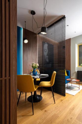 Retro LA Studio - Aviatiei Park - Parking - Netflix - Private Garden