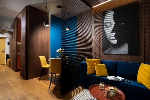 Retro LA Studio - Aviatiei Park - Parking - Netflix - Private Garden