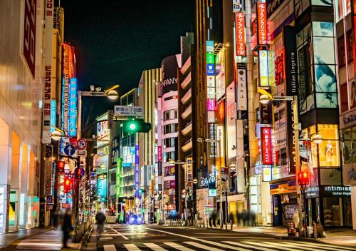 APA Hotel アパホテル＜新宿御苑前