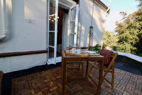Balcony/terrace, Mossley Hill Retreat near Eton Place