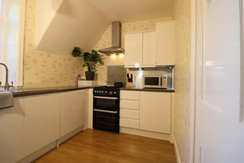 Kitchen, Mossley Hill Retreat near Eton Place