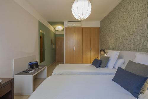 Hotel Benahoare - image 12