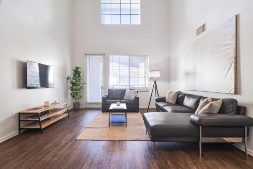 Outstanding Townhouse with 4BDR & 2 BTH in Marina Del Rey in Los Angeles, USA