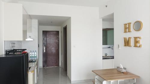 SkyHouse Apartment BSD City for rent