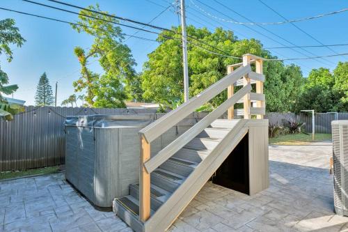 Luxurious 5 bedrooms Jacuzzipool