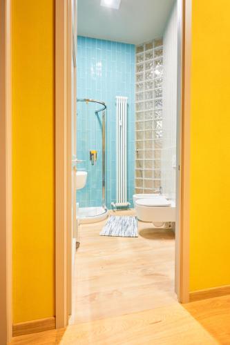 Central and Comfy Apartment free Netflix and Disney plus, Bologna (Foto 11)