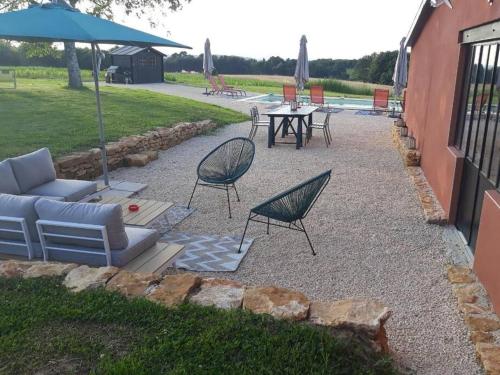 SARLAT Perigord Noir Charming Cottage PURA VIDA in Marcillac-Saint-Quentin