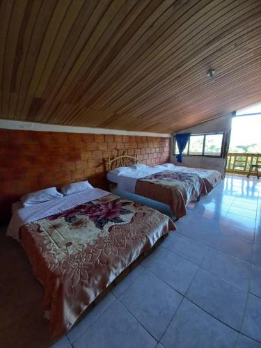 3 double beds