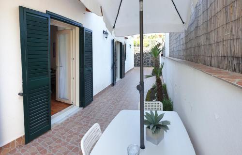 Two-Bedroom House image 2