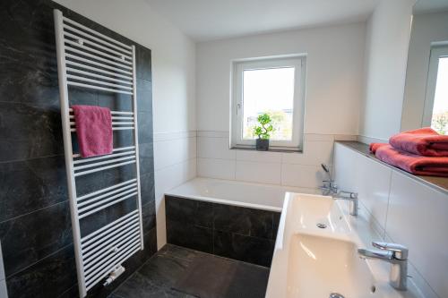 Cozy City Dream Apartment mit Terrasse und Parkplatz - 90m², Drážďany (fotografie 7)