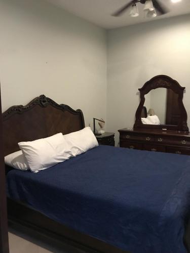 Four-Bedroom Apartment image 10
