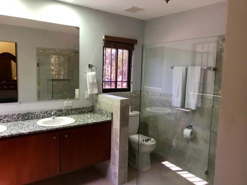 Four-Bedroom Apartment image 9