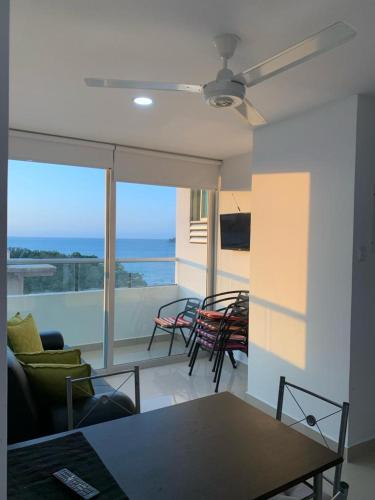 Apartamento Rodadero Sur Piscina Edificio RW TOWER Vista al Mar