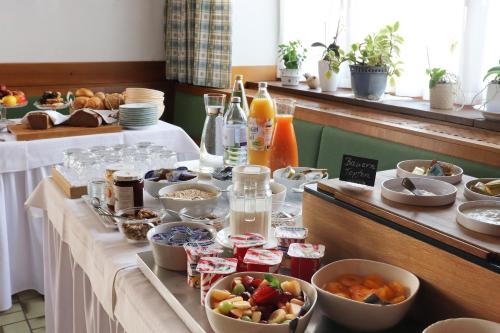 Food and beverages, Gasthof-Pension Schutz in Wesenufer