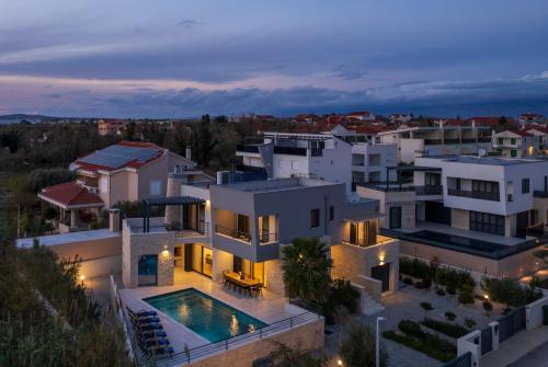 Villa Roca with heated pool and sauna, Privlaka (fotografie 2)