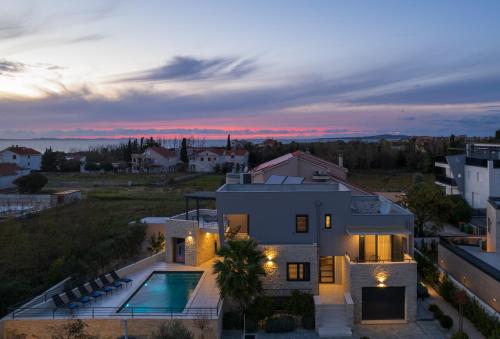 Villa Roca with heated pool and sauna, Privlaka (fotografie 8)