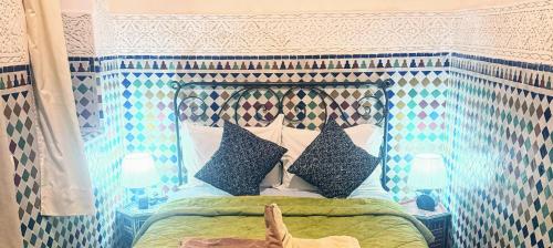 Standard Double Room image 8