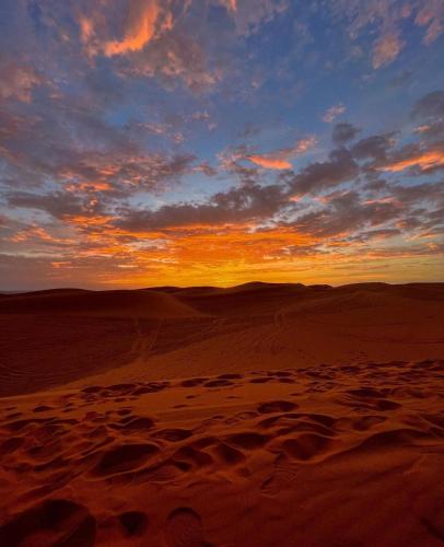 A környék, Sahara Luxury Camp in Khamlia