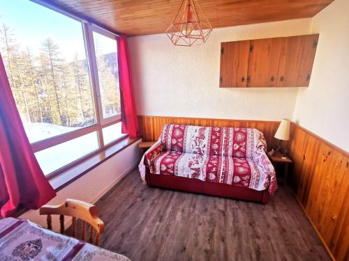 Exceptionnel - En bordure de pistes et skis aux pieds - PELVOUX II - VARS, Vars (photo 7)