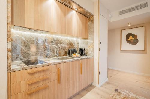 Yuna Porte-Maillot - ApartHotel