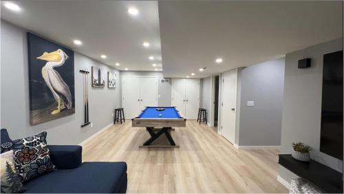 Modern 5BR, Kid-Friendly Home In Poconos with Pool Table