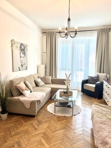Audrey Hepburn Apartment Cathedral View TOP Location Air Conditioned, Bratislava (fotografie 4)