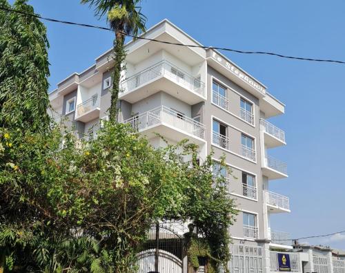 酒店外观, Magnifique Appartement à Kotto, Calme, Propre et Sécurisé avec groupe Electrogène et WiFi (Magnifique Appartement a Kotto, Calme, Propre et Securise avec groupe Electrogene et WiFi) in 路波姆