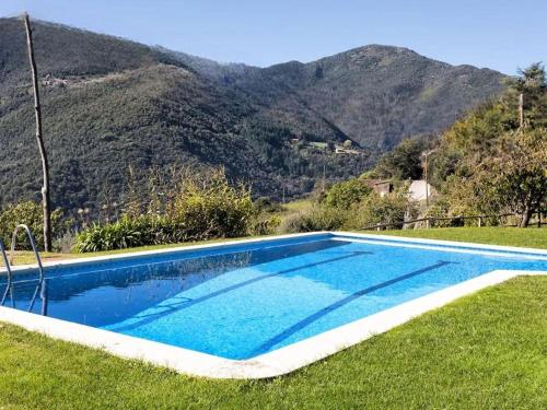 Rural apartment with nice views and shared pool - Montseny