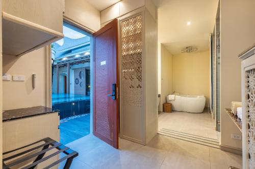520397716 Phukalini Luxury Pool Villa & Onsen
