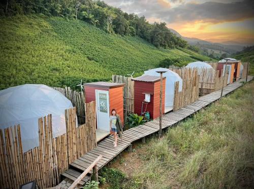 A környék, Lanlom Cafe&Huaikon Homestay in Thung Chang