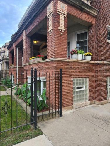 Relaxing Entire Roseland Neighborhood Apartment Unit in Chicago, USA