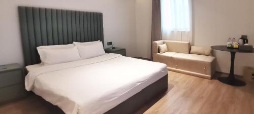 Shanghai Ange Hotel - Next to Longyang Road Subway Station, Near New Internatonal Expo Center, Shanghai (foto 7)