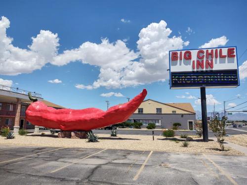 Big Chile Inn & Suites