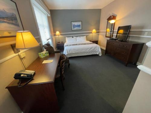 Kalispell Grand Hotel - image 4