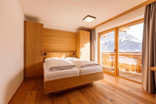 2 bedrooms, 2 beds