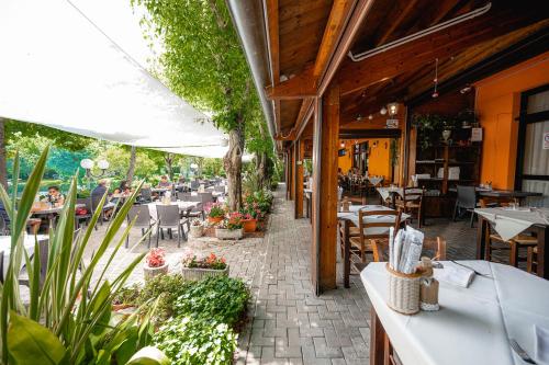 Restaurant, Centro Vacanze San Marino in Murata