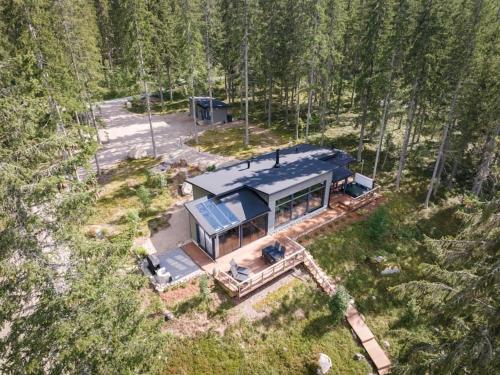 . Holiday home with outdoor Jacuzzi and Sauna