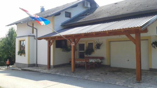  Apartment Martina in Grabovac