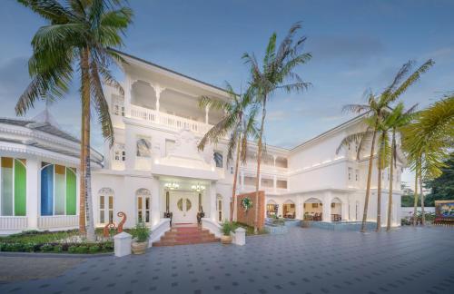 Lanna Inthan Hotel & Resort